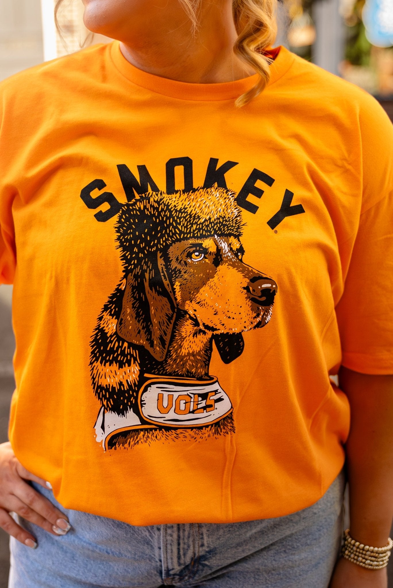 Homefield Apparel Smokey T-Shirt - The Volunteer Club