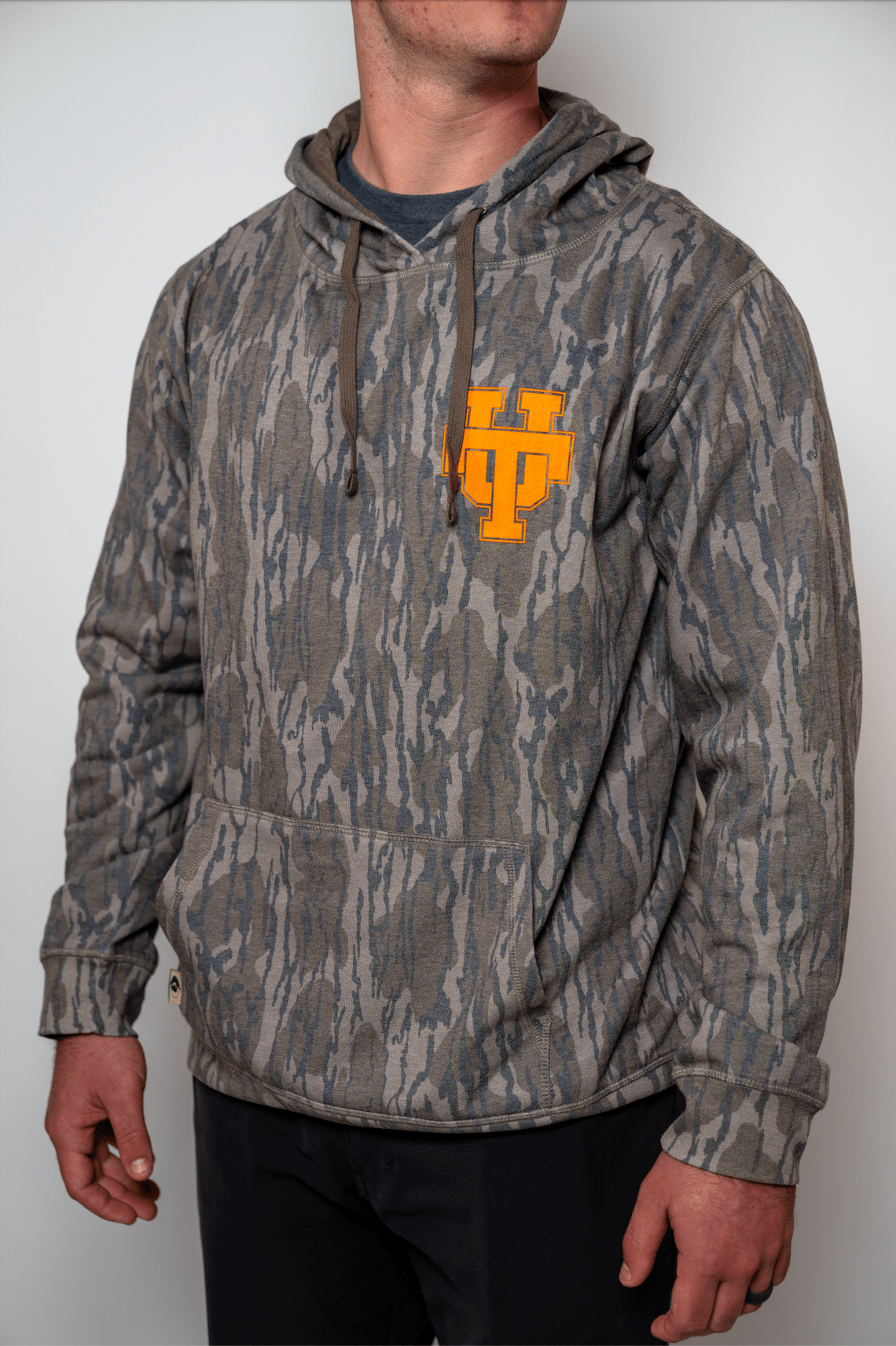 Mossy Oak x Volunteer Club Retro Interlocking UT hoodie - The Volunteer Club