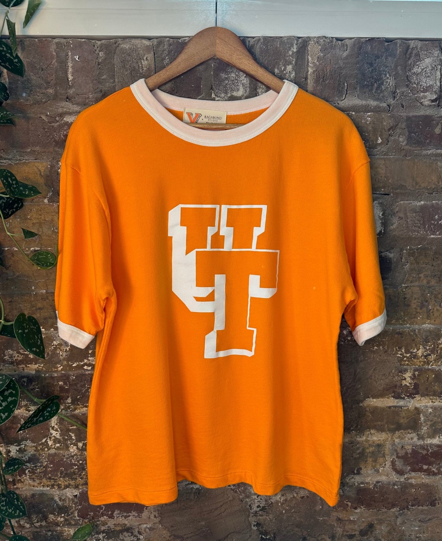 Ragabond Women's Vintage Interlocking UT Ringer Tee - The Volunteer Club